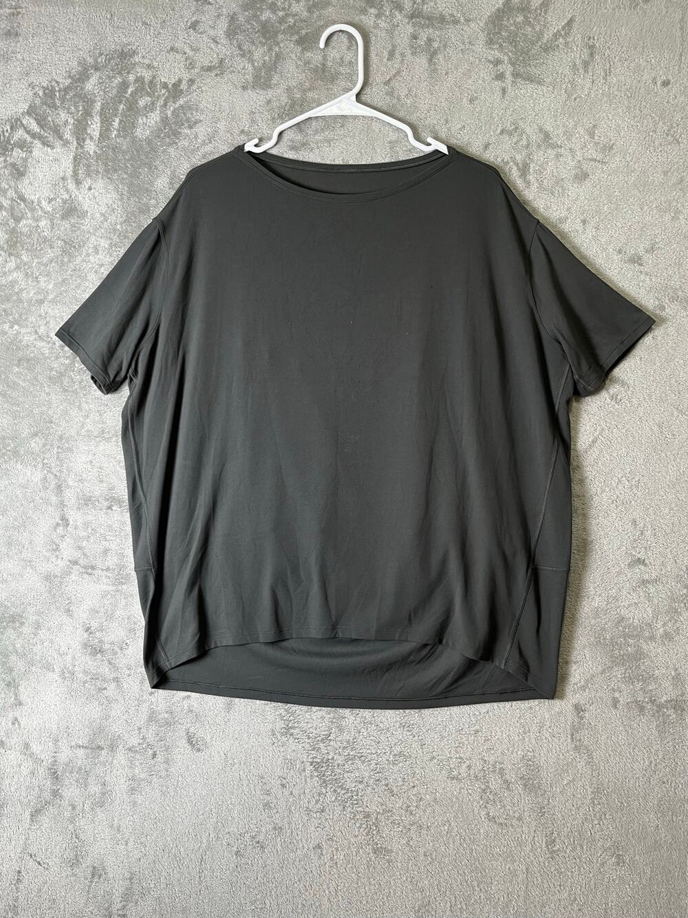 Lululemon Back In Action Short Sleeve T-Shirt Nulu Graphite Grey 14 Athleisure - Picture 1 of 5
